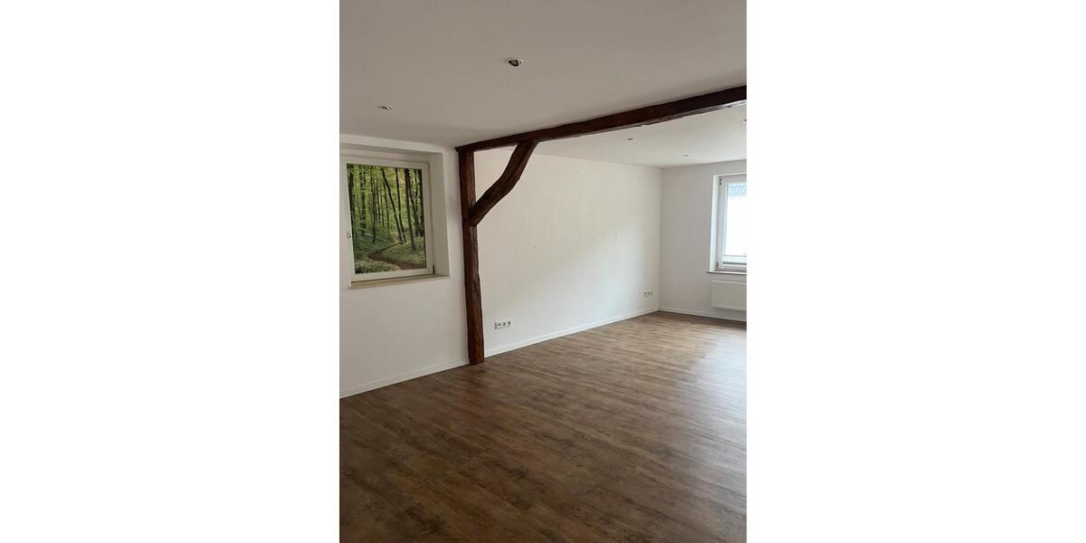 Etagenwohnung Blomberg - 4 Zimmer, 150 m&sup2;, 850&euro; | Angebot:25364972