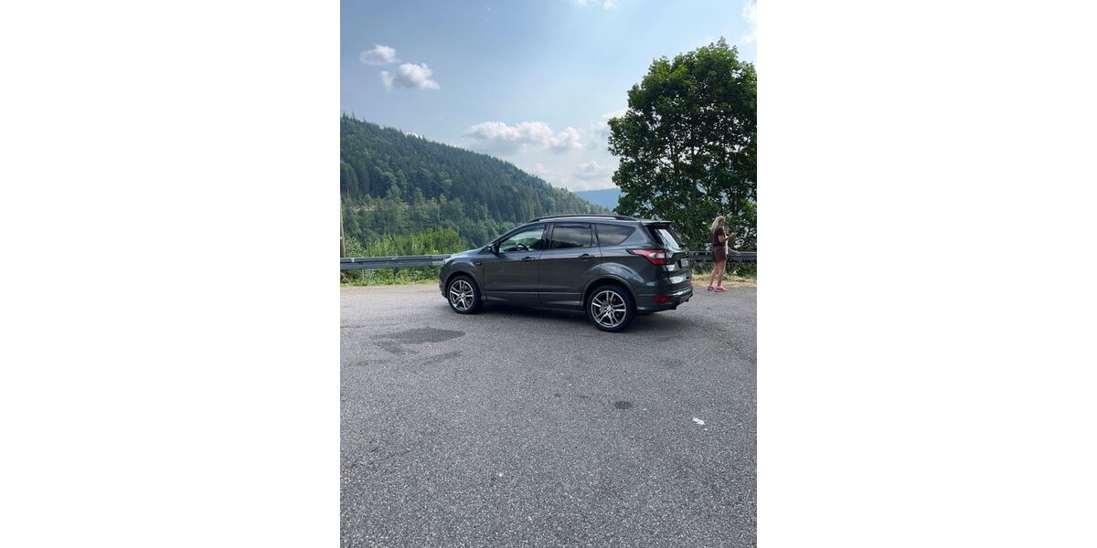 Ford Kuga 135.000 km 15.500 &euro; Schwenningen 78056
