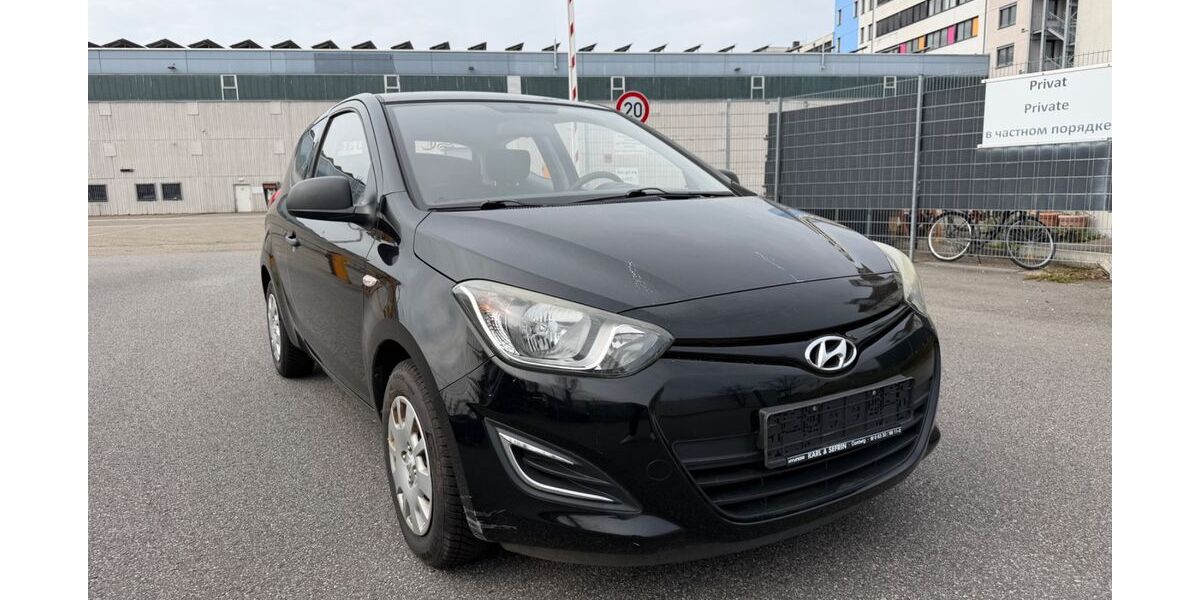 Hyundai i20 108.653 km 4.900 &euro; Hockenheim 68766