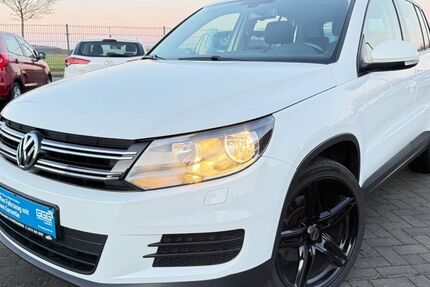 VW Tiguan 151.600 km 9.500 &euro; Nordenham 26954