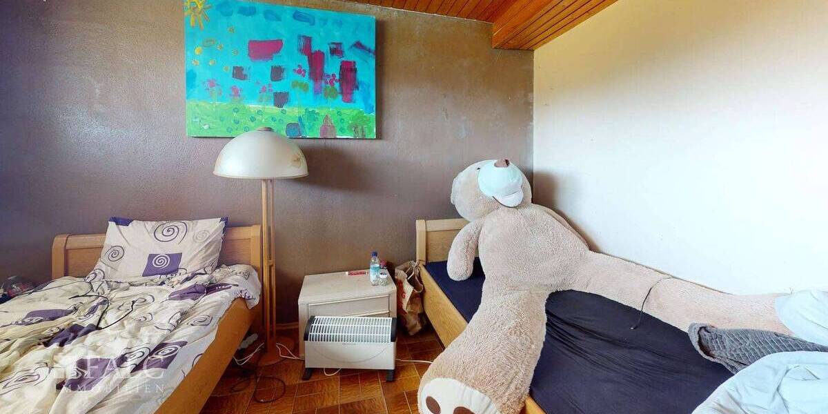 Mehrfamilienhaus, Wohnhaus Östringen Tiefenbach - 9 Zimmer, 220 m&sup2;, 750.000&euro; | Angebot:26160521