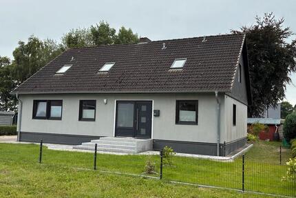 Modernisiertes Einfamilienhaus mit EinliegerWohnung (optional)