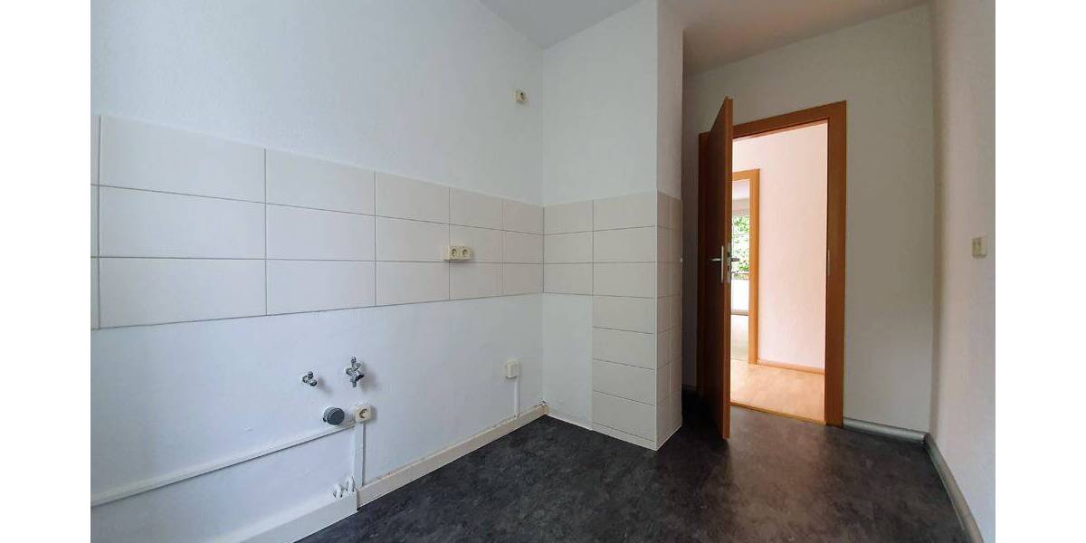 Etagenwohnung Zwickau Eckersbach - 2 Zimmer, 49 m&sup2;, 343&euro; | Angebot:26053400