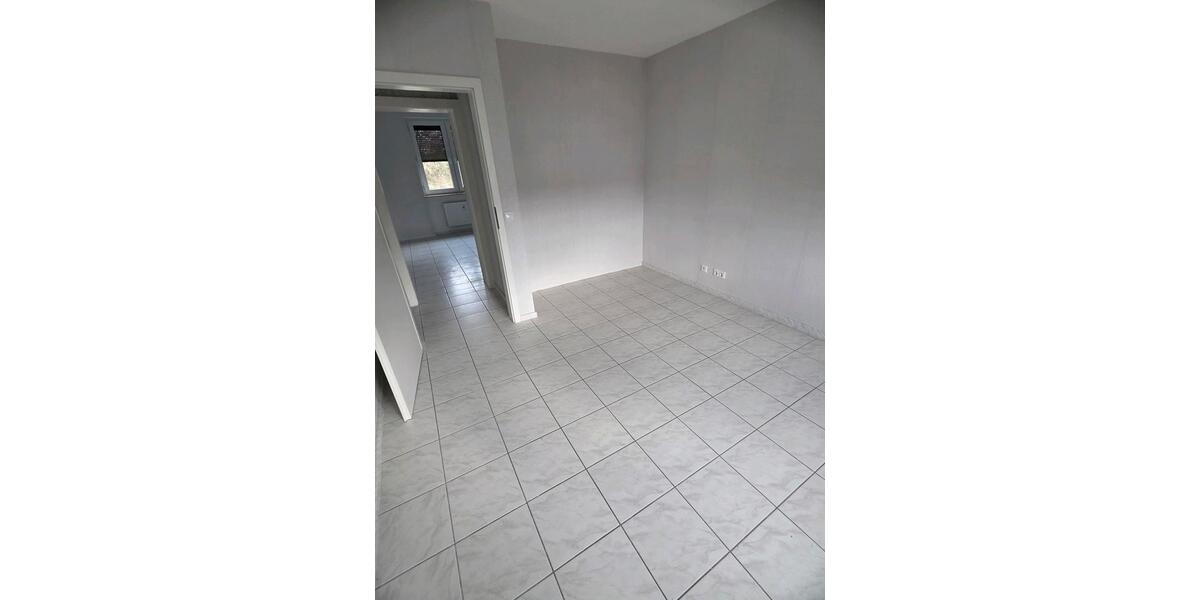 Etagenwohnung Aschaffenburg Damm - 4 Zimmer, 101 m&sup2;, 335.000&euro; | Angebot:26327225