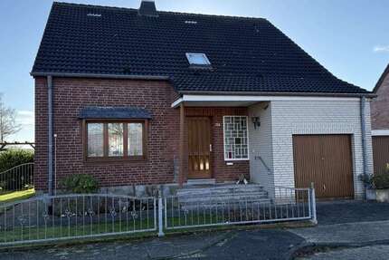 Haus zum Kaufen in Düren 328.000 € 166.67 m² 5 zimmer