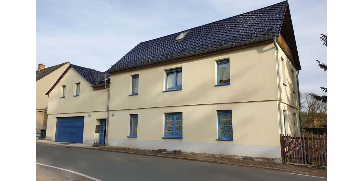 Charmantes Zweifamilienhaus in bester Lage - Vielseitigkeit und Komfort in Saalburg-Ebersdorf 6 zimmer