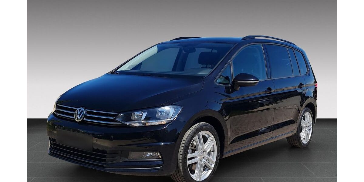 VW Touran 131.200 km 18.490 &euro; Pettendorf 93186