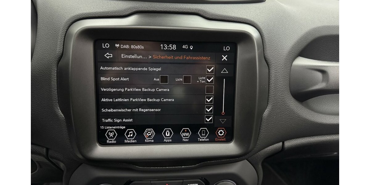 Jeep Renegade 1.5 Mild-Hybrid Limited Panoramadach 15.835 km 21.740 &euro; Lich 35423