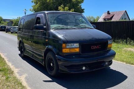 GMC Safari 80.000 km 14.900 &euro; DAHLEWITZ 15827