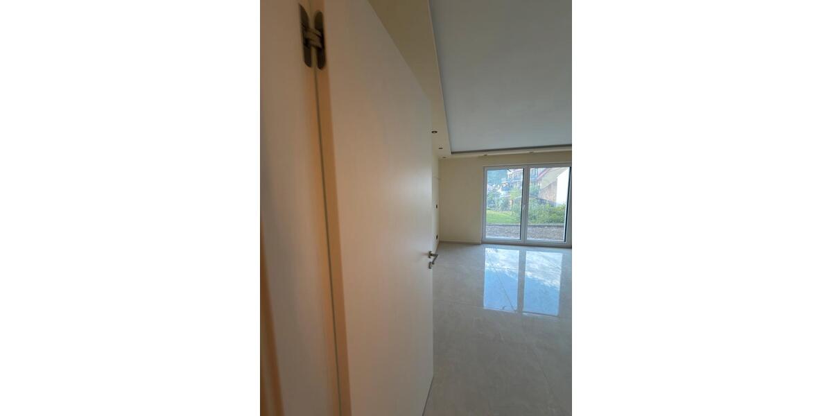 Erdgeschoßwohnung Waldkirch - 3 Zimmer, 110 m&sup2;, 2.600&euro; | Angebot:26255035