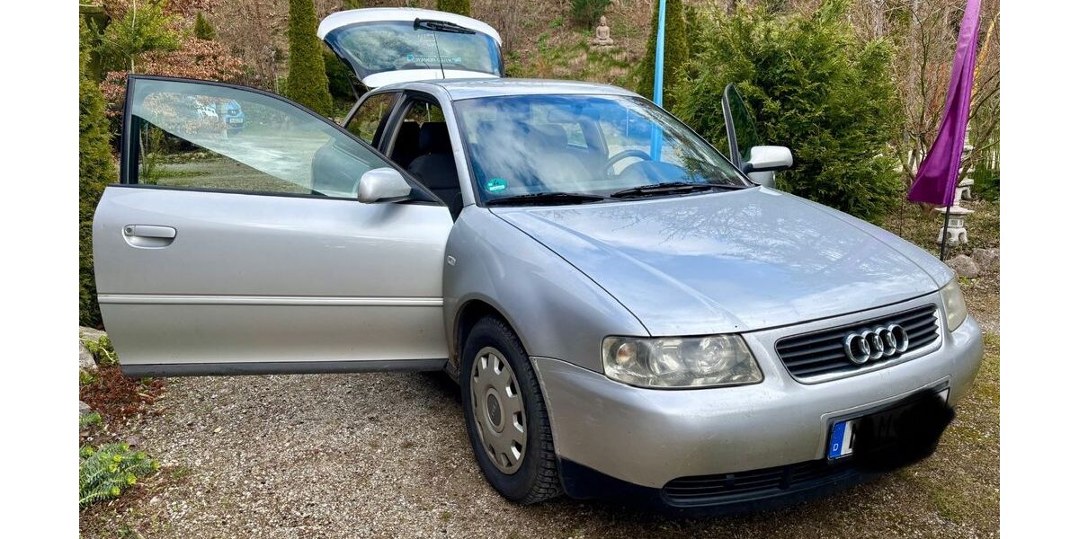 Audi A3 298.100 km 990 &euro; Aresing 86561