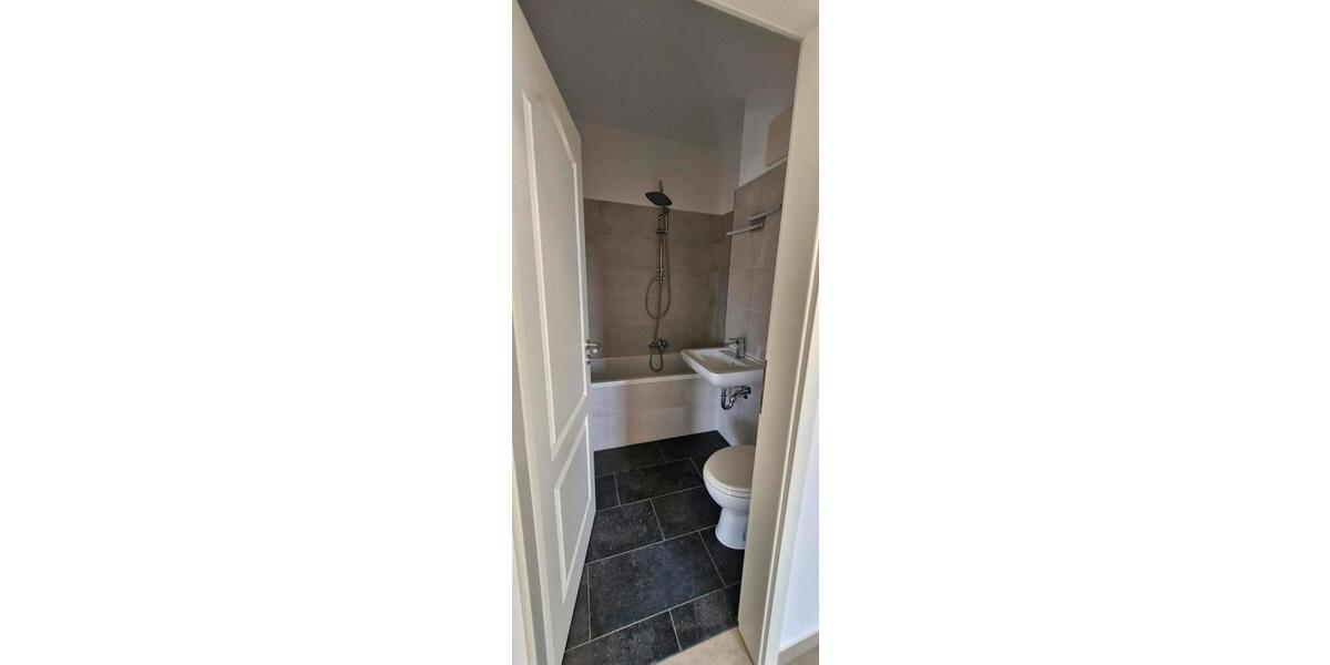 Etagenwohnung Hoyerswerda - 2 Zimmer, 54 m&sup2;, 60.000&euro; | Angebot:26090245