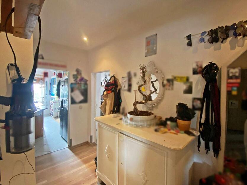 ***Charmante 2-Raum-Dachgeschoßwohnung im Lutherviertel***