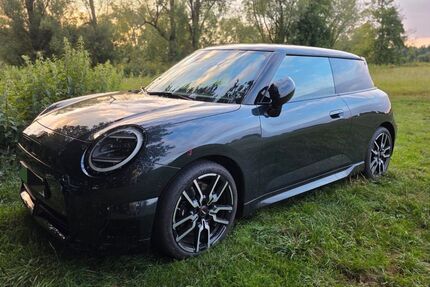 Mini Cooper E 6.033 km 33.333 € Regensburg 93055