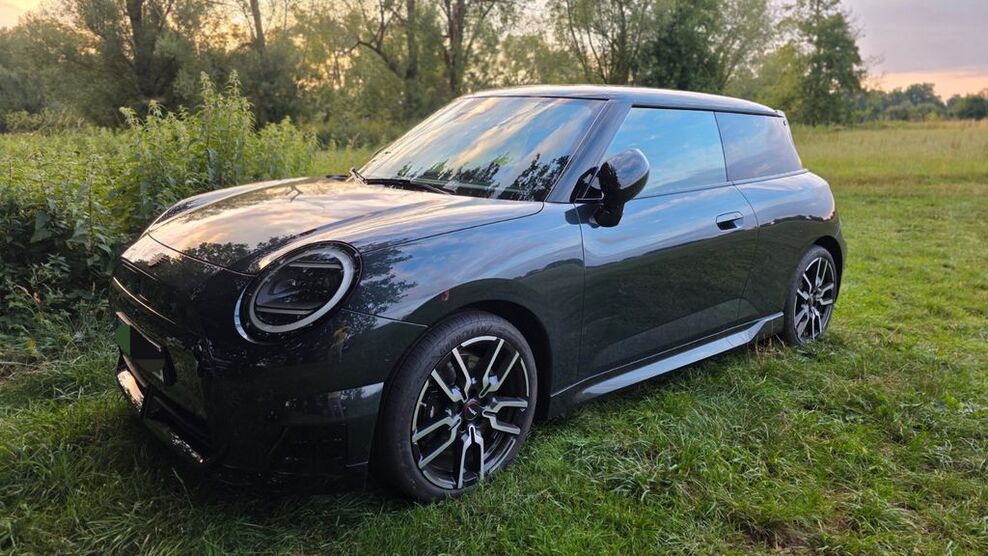 Mini Cooper E 6.033 km 33.333 € Regensburg 93055