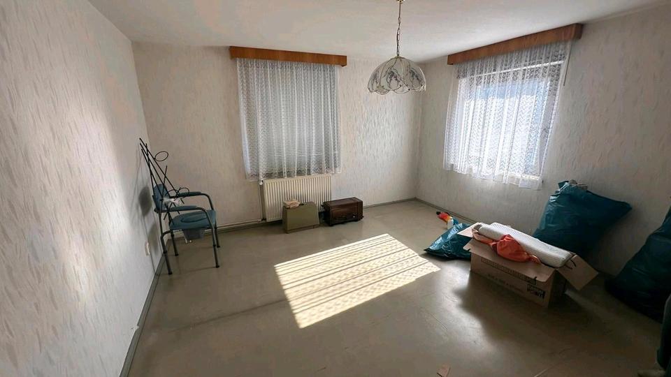 Einfamilienhaus Bischofswerda - 4 Zimmer, 90 m&sup2;, 79.000&euro; | Angebot:26962793