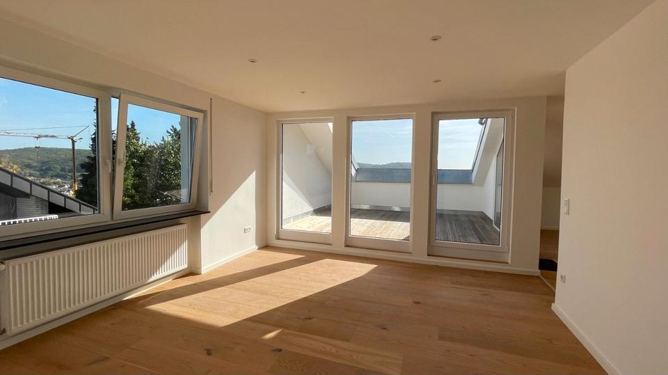 Dachgeschoßwohnung Goldbach - 4.5 Zimmer, 126 m&sup2;, 1.500&euro; | Angebot:26648221