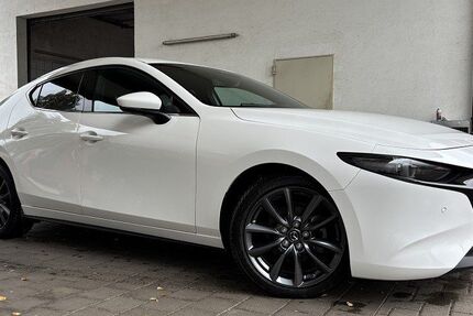 Mazda 3 20.704 km 23.790 &euro; Buttenwiesen 86647