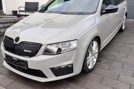 Skoda Octavia 220.000 km 12.000 € Laubach 56288
