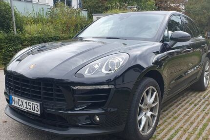 Porsche Macan 223.000 km 27.990 &euro; München 81827