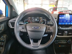 Ford Puma Titanium Parkass. Winterräder AHK uvm 29.044 km 17.980 &euro; HAAN 42781