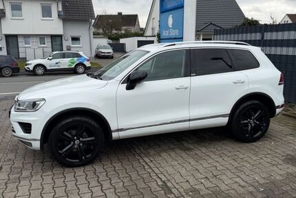 VW Touareg 282.000 km 16.900 &euro; Unna 59427