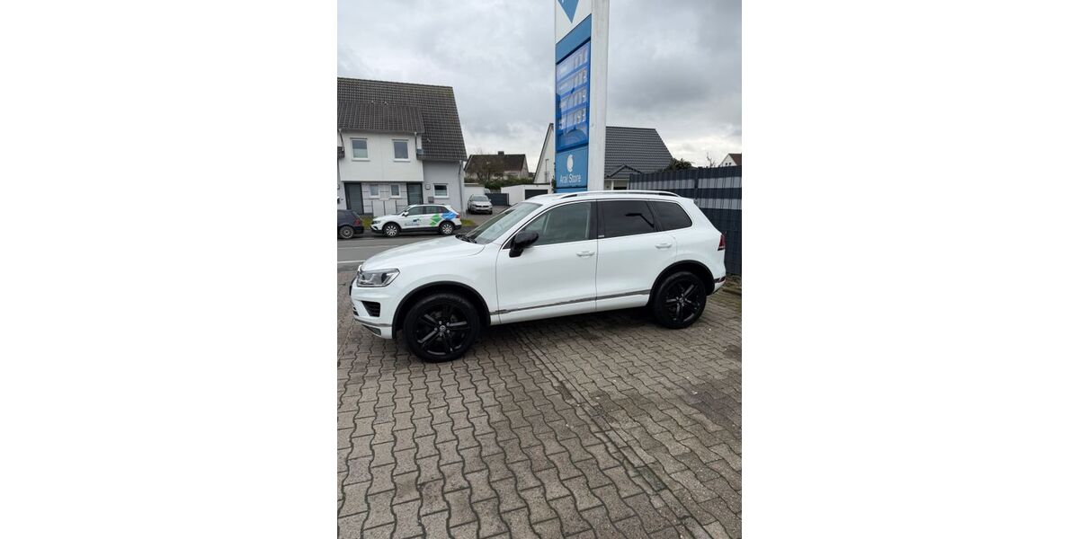 VW Touareg 282.000 km 16.900 &euro; Unna 59427