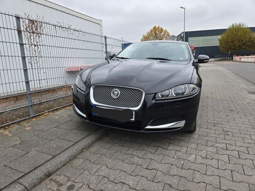 Jaguar XF 233.000 km 9.850 € Hanau 63450