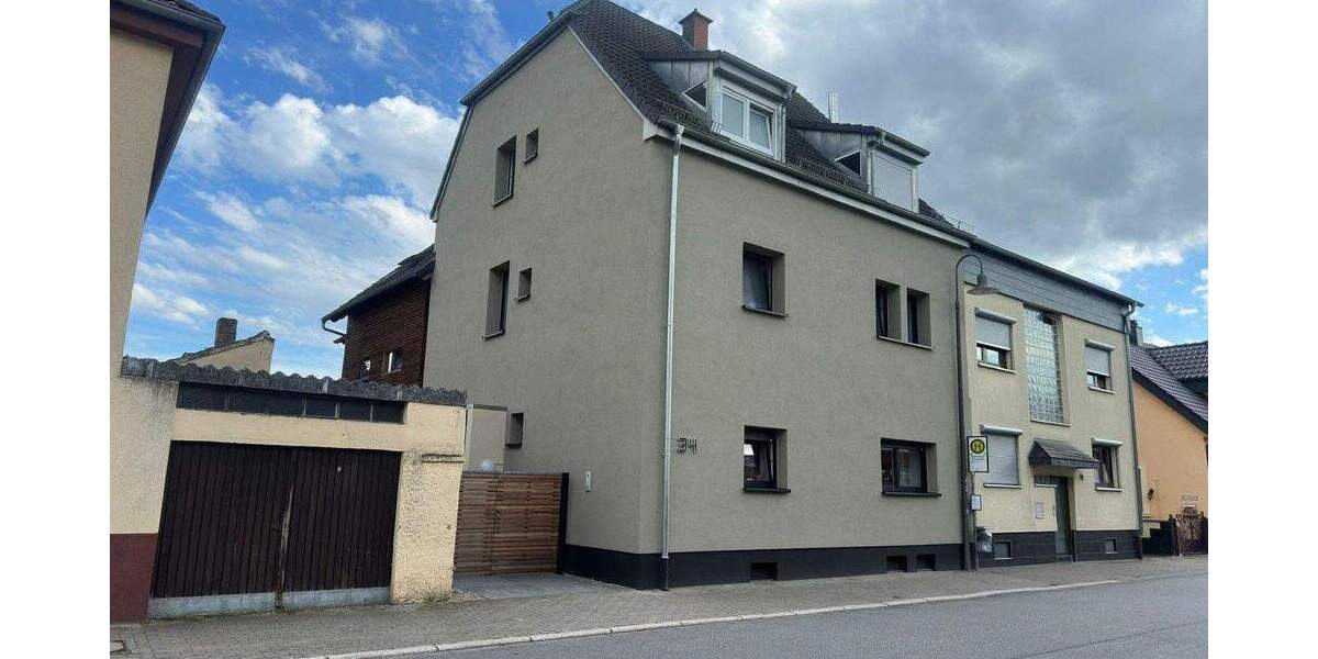 Etagenwohnung Brühl Rohrhof - 4 Zimmer, 108 m&sup2;, 1.500&euro; | Angebot:25659075