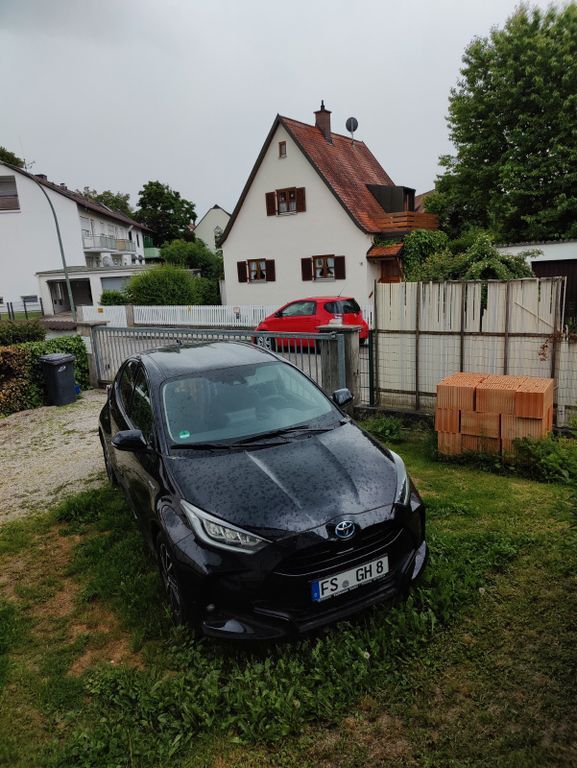 Yaris