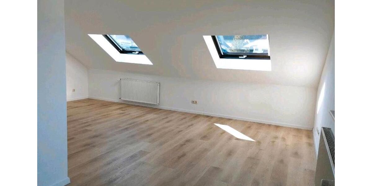 Dachgeschoßwohnung Kall - 4 Zimmer, 98 m&sup2;, 1.050&euro; | Angebot:26149284