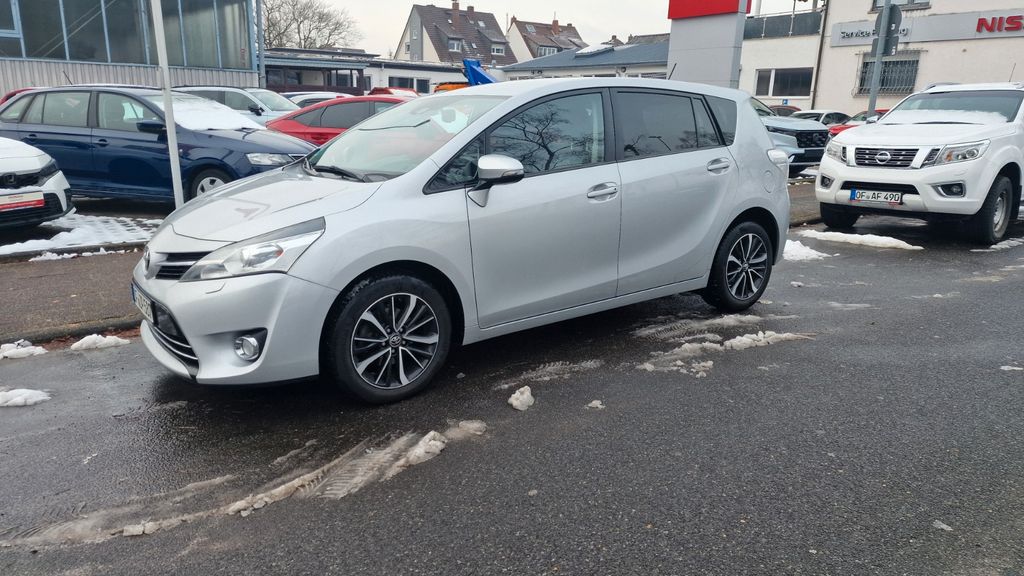 Toyota Verso 134.300 km 14.600 &euro; dreieich 63303