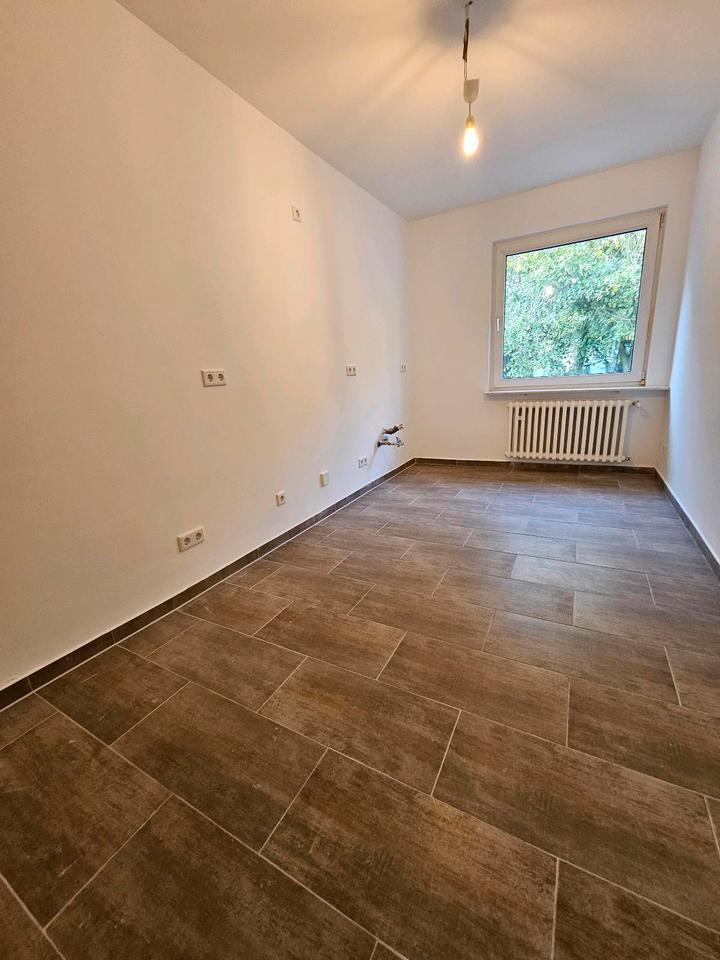 Sanierte 3,5 Zimmer mit Balkon in Obermeiderich
