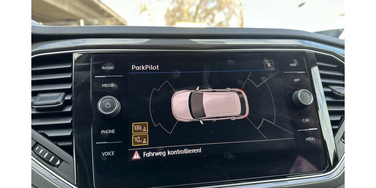 VW T-Roc IQ.DRIVE LED Navi PDC SHZ 127.074 km 18.500 &euro; Mainz 55122