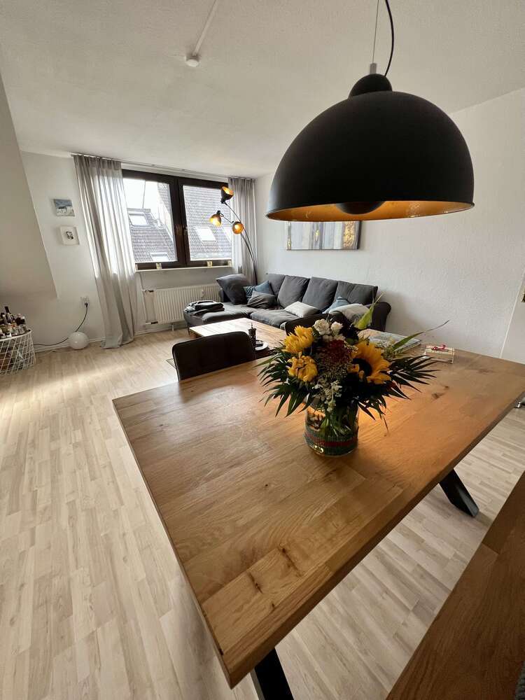 Wohnung zum Mieten in Düsseldorf 1.400 € 82 m²