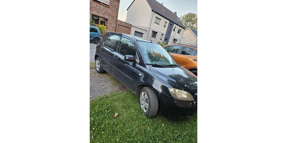 Mazda 2 283.000 km 599 &euro; Lünen 44536