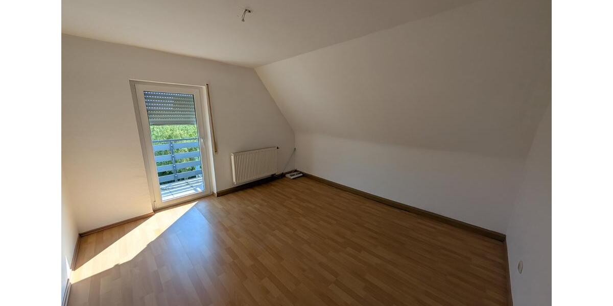 Mehrfamilienhaus, Wohnhaus Volkach - 6 Zimmer, 155 m&sup2;, 1.500&euro; | Angebot:24743696