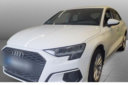 Audi A3 12.940 km 23.970 € Diez 65582