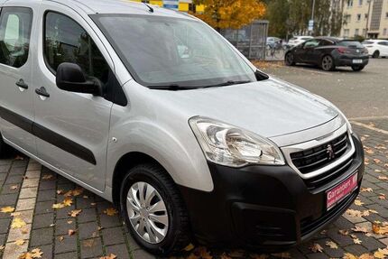 Peugeot Partner 221.270 km 5.900 &euro; Essen 45327