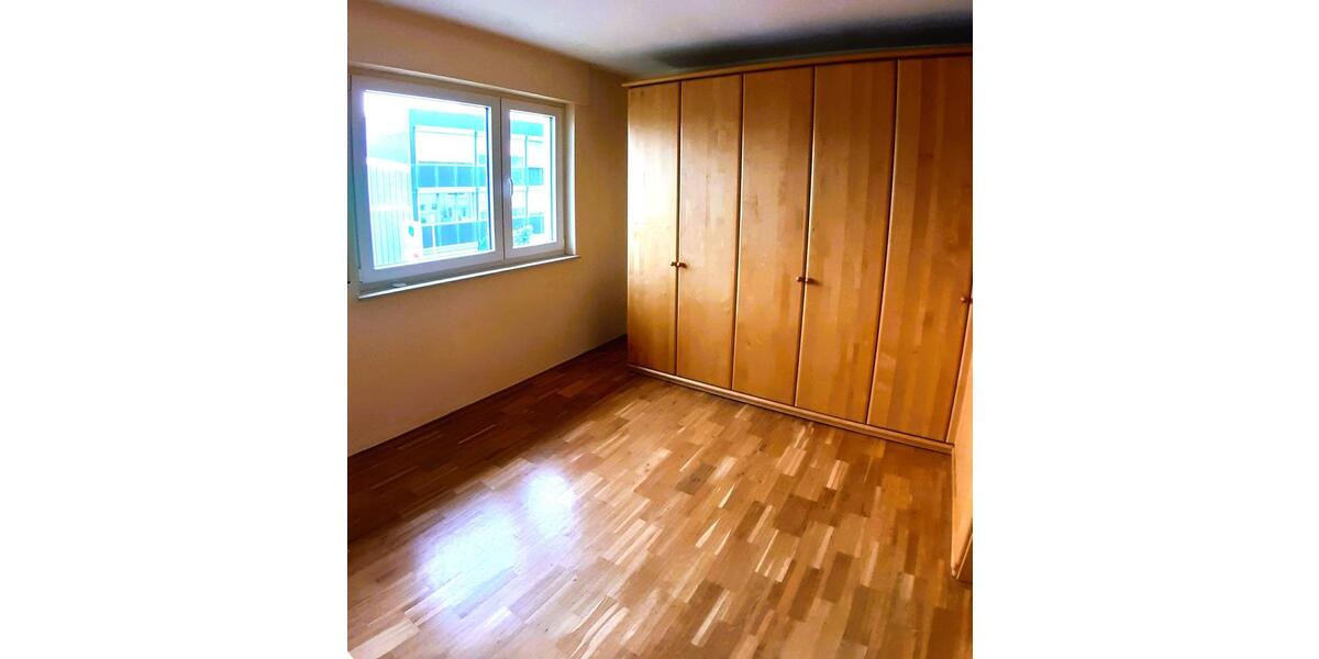Doppelhaushälfte Goldbach - 6 Zimmer, 135 m&sup2;, 1.550&euro; | Angebot:24827171