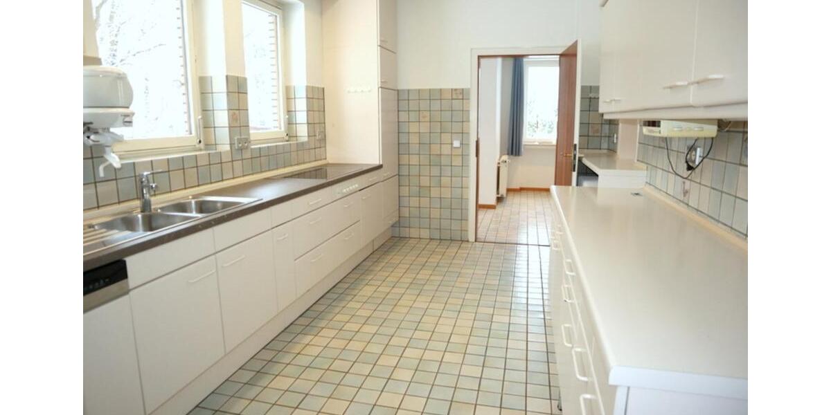 Einfamilienhaus Ganderkesee - 8 Zimmer, 257 m&sup2;, 1.500&euro; | Angebot:24772096