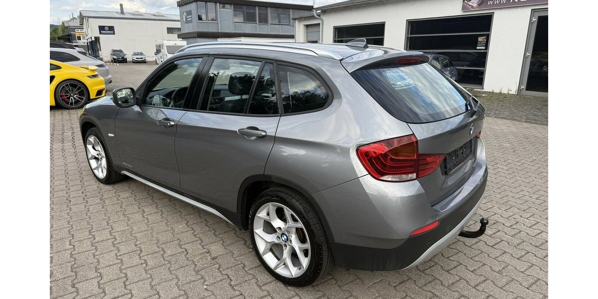 BMW X1 xDrive 20d X Line*Leder,Navi,Xenon,AHK,Top* 309.000 km 5.850 &euro; Schorndorf 73614