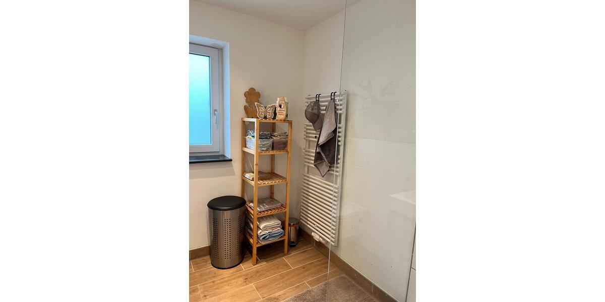 Großzügiges Einfamilienhaus mit Einliegerwohnung - provisionsfrei 7 zimmer