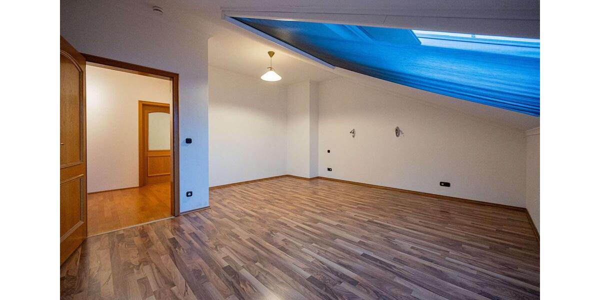 Reihenhaus Oberhaching Deisenhofen - 4 Zimmer, 195 m&sup2;, 2.990&euro; | Angebot:25268910