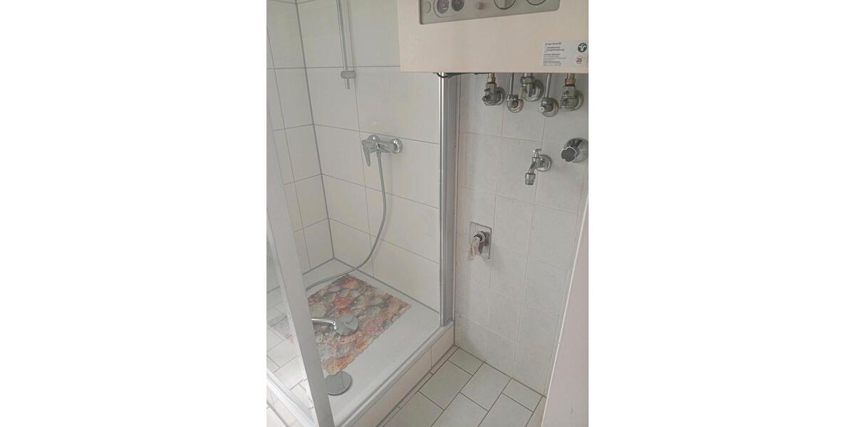 Dachgeschoßwohnung Wilhelmshaven Fedderwardergroden - 4 Zimmer, 44 m&sup2;, 410&euro; | Angebot:25933153