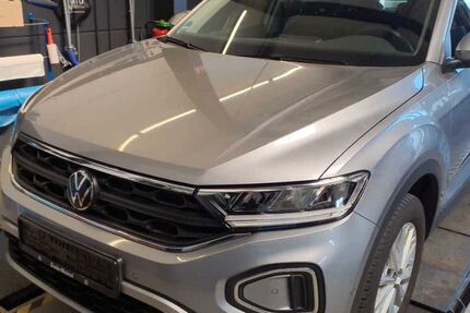 VW T-Roc 25.942 km 24.930 &euro; Bruckmühl 83052