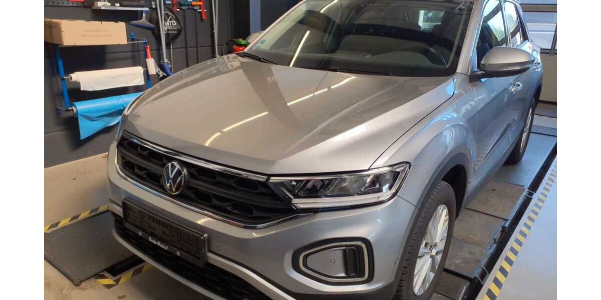 VW T-Roc 25.942 km 24.930 &euro; Bruckmühl 83052