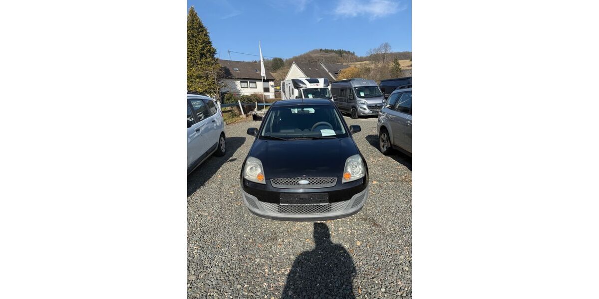 Ford Fiesta 166.643 km 2.690 &euro; Niederbrombach 55767