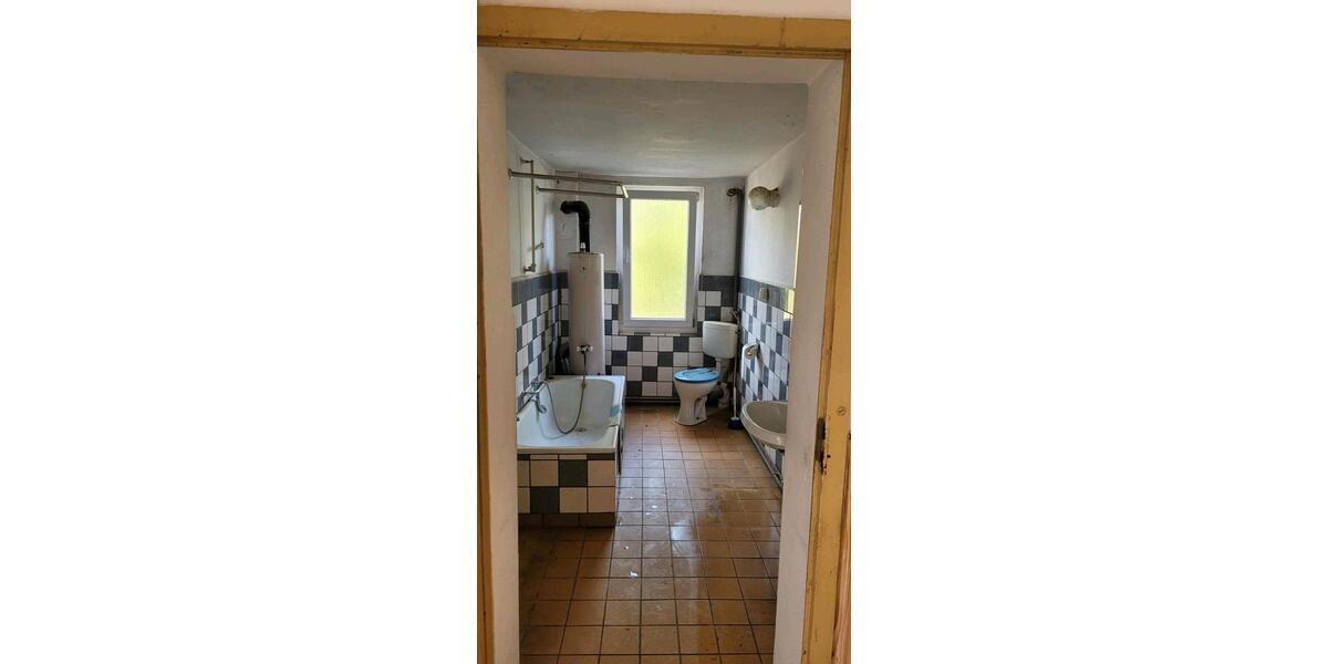Einfamilienhaus Genthin - 6 Zimmer, 100 m&sup2;, 65.000&euro; | Angebot:26906075