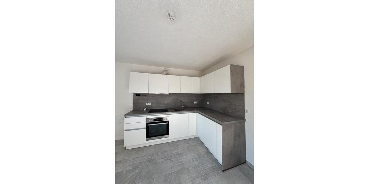 Etagenwohnung Vöhringen - 3 Zimmer, 64 m&sup2;, 1.300&euro; | Angebot:26313998